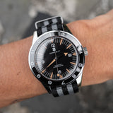 Corgeut Diver Automático 007 Spectre Plata/Nato OM-300