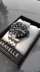 Caravelle by Bulova Plata y bisel negro 43B162