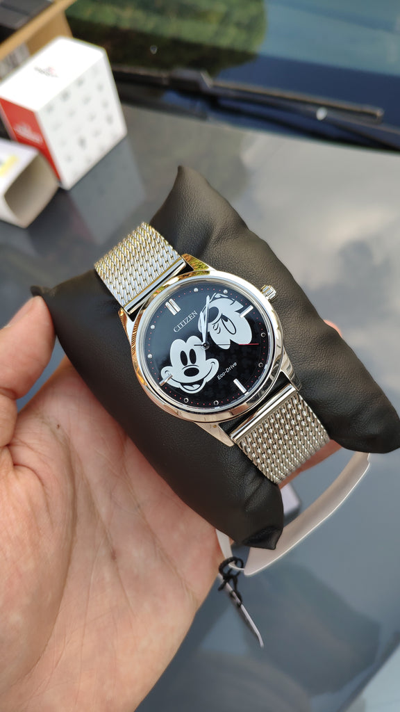 Citizen Eco-Drive Edición Especial Disney Mickey Mouse FE7060-56W